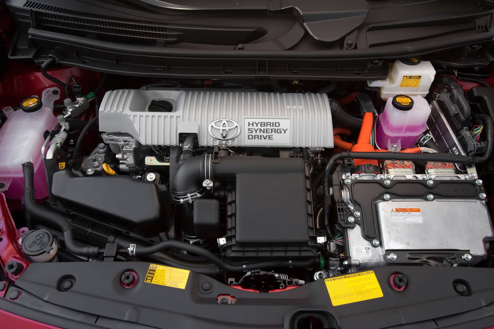 Гибридный двигатель Toyota Prius Hybrid 2012