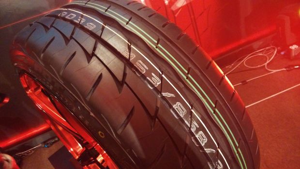 Bridgestone RE003 Potenza Adrenalin