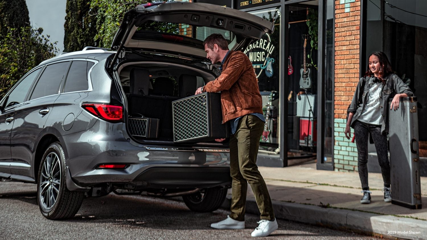 INFINITI QX60 Motion Activated Liftgate